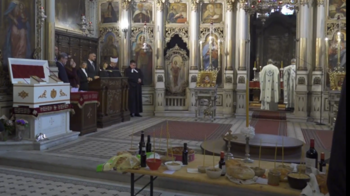 U Sabornom hramu u Novom Sadu služen parastos za stradale u padu nadstrešnice