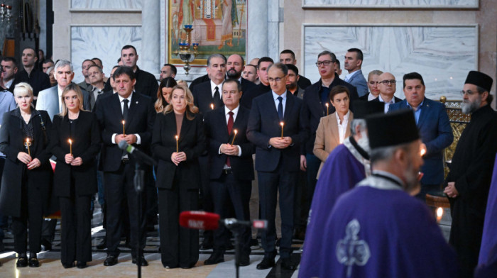 Završen parastos u Beogradu: Služio patrijarh Porfirije, prisustvovao državni vrh na čelu sa predsednikom Vučićem